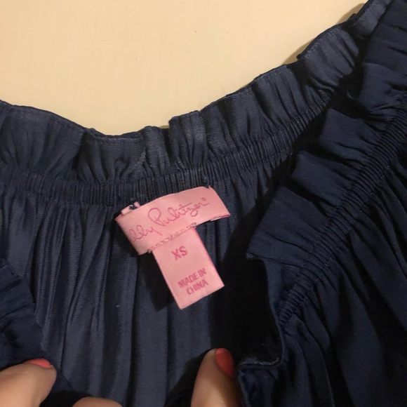 Lilly Pulitzer off the shoulder navy top - Picture 2 of 2